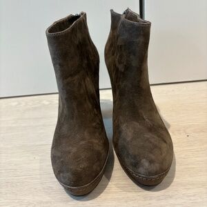 NWOT Bettye Muller Meade Bootie